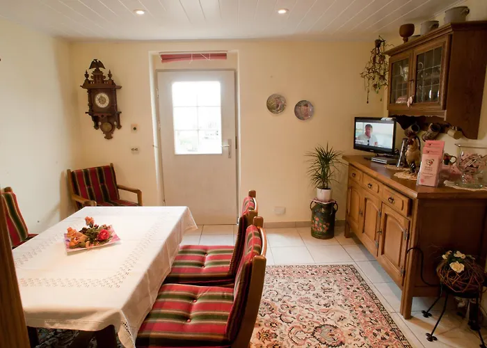 Wein- Und Sektgut Markus Hensler 게스트하우스 3*