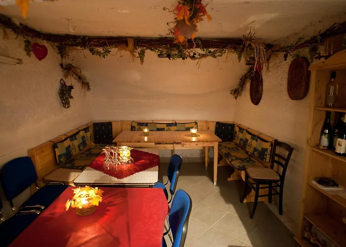 Wein- Und Sektgut Markus Hensler 3*